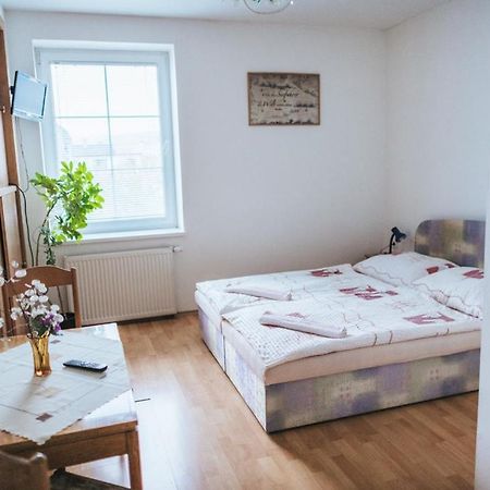 Klub U Namornika Dvůr Králové nad Labem エクステリア 写真