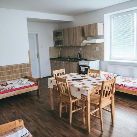 Klub U Namornika Dvůr Králové nad Labem エクステリア 写真