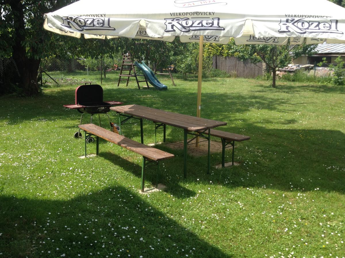 Klub U Namornika Dvůr Králové nad Labem エクステリア 写真