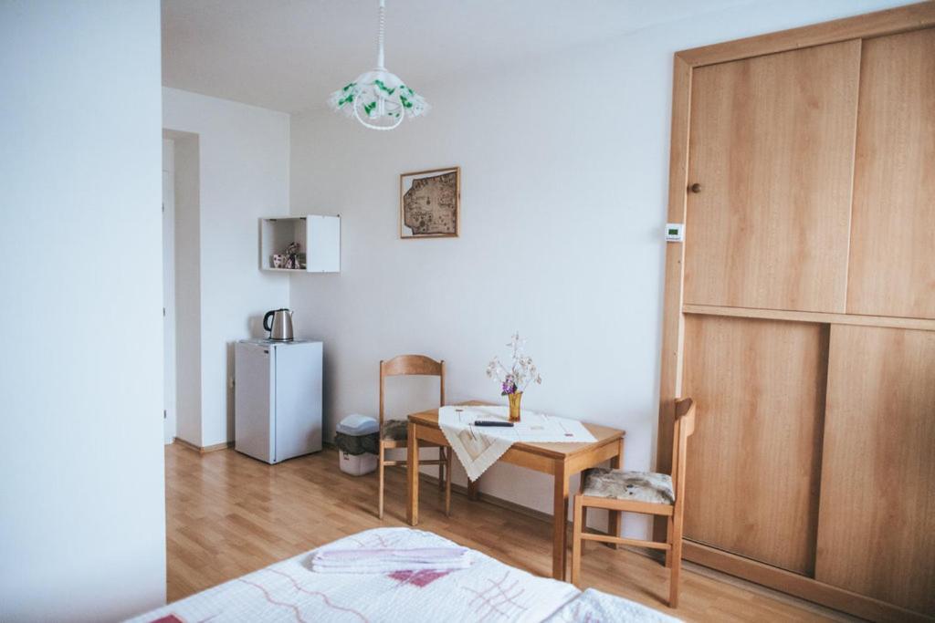 Klub U Namornika Dvůr Králové nad Labem エクステリア 写真