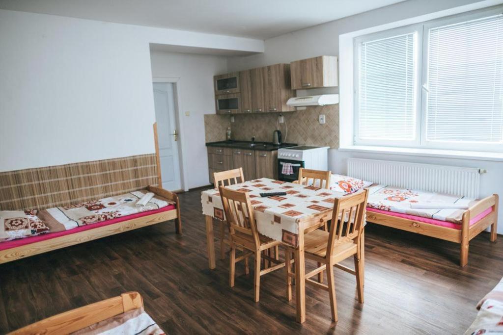 Klub U Namornika Dvůr Králové nad Labem エクステリア 写真